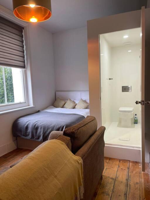 Ferienwohnung 4 Quiet Compact Studio With Garden View - Best Location - Comfortable - Quiet Hove Exterior foto